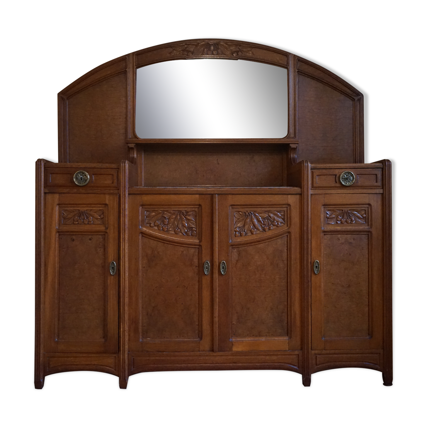 Art nouveau dining room