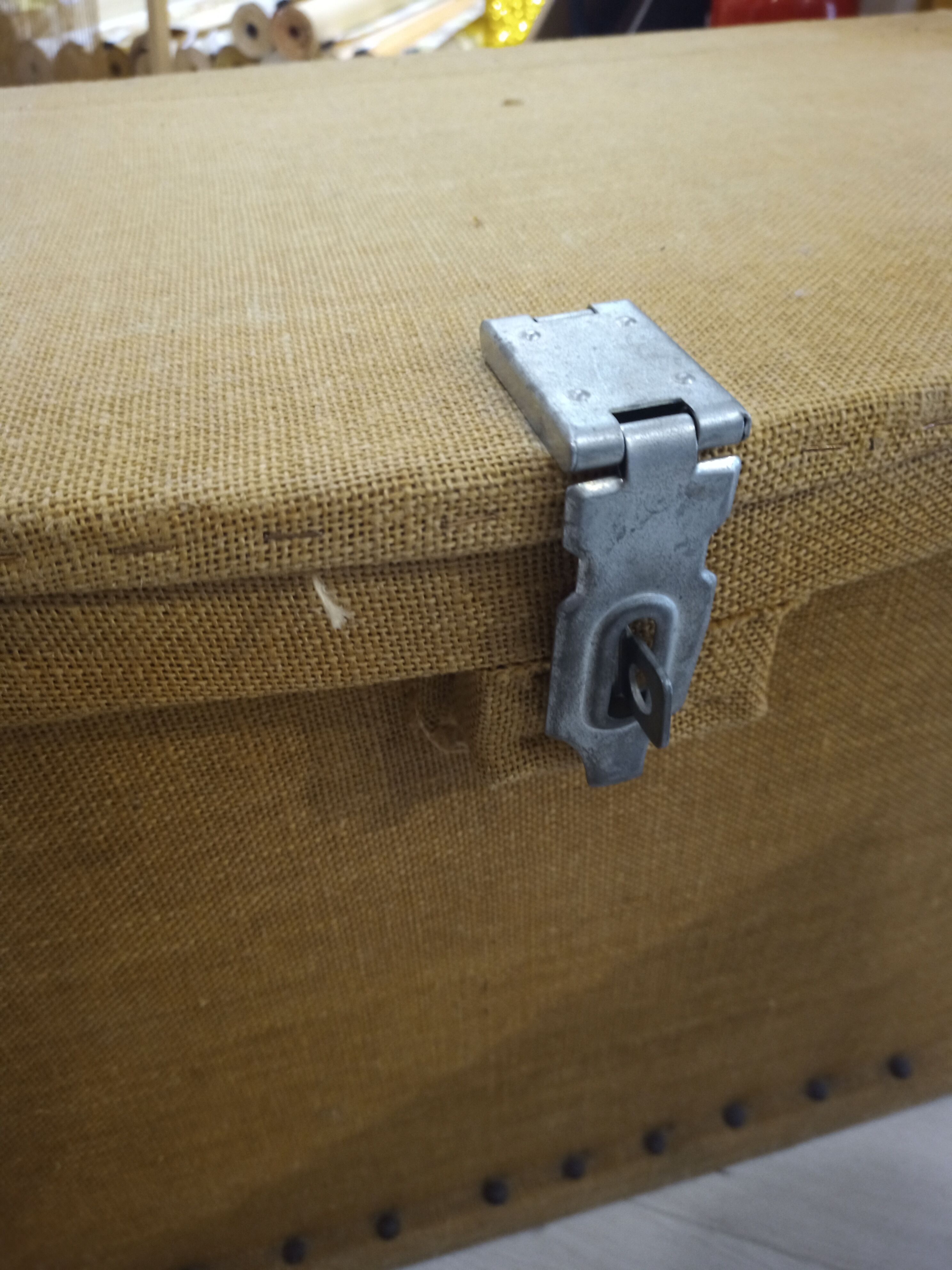 Wooden and jute trunk