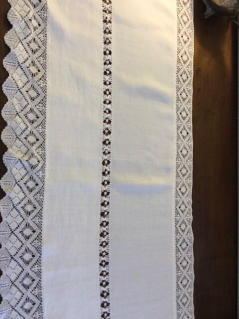Old furniture top embroidery with spindle