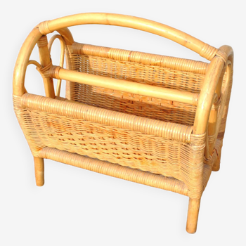 Vintage magazine basket in bamboo and woven rattan Heart