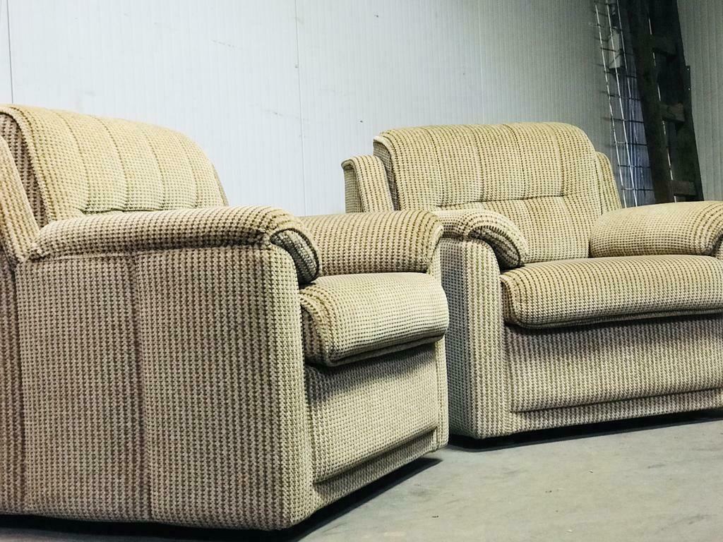 set of 2 vintage seats/ one-seated/armchairs
