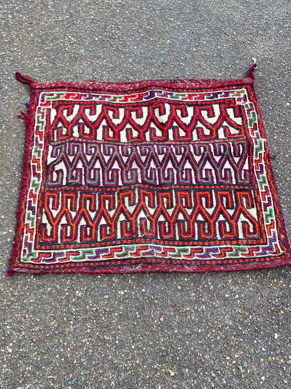 Persian Khorjin Kilim rug, hand-woven wool pouch, 75x75cm.