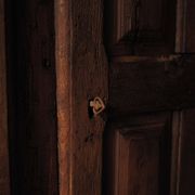 Meuble quatre portes en bois massif, XVIIIᵉ siècle