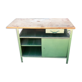 Established in wood tole