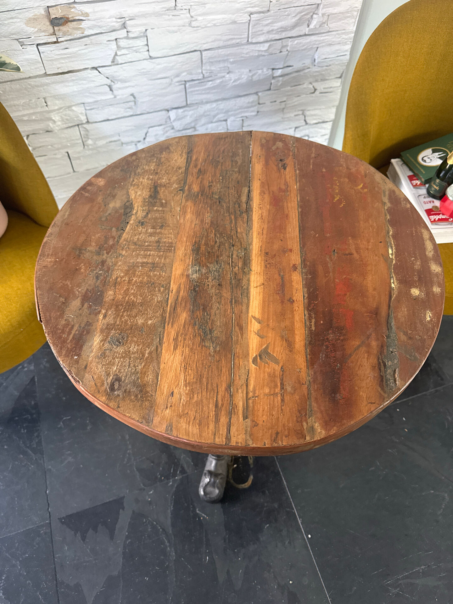 Table de bistrot