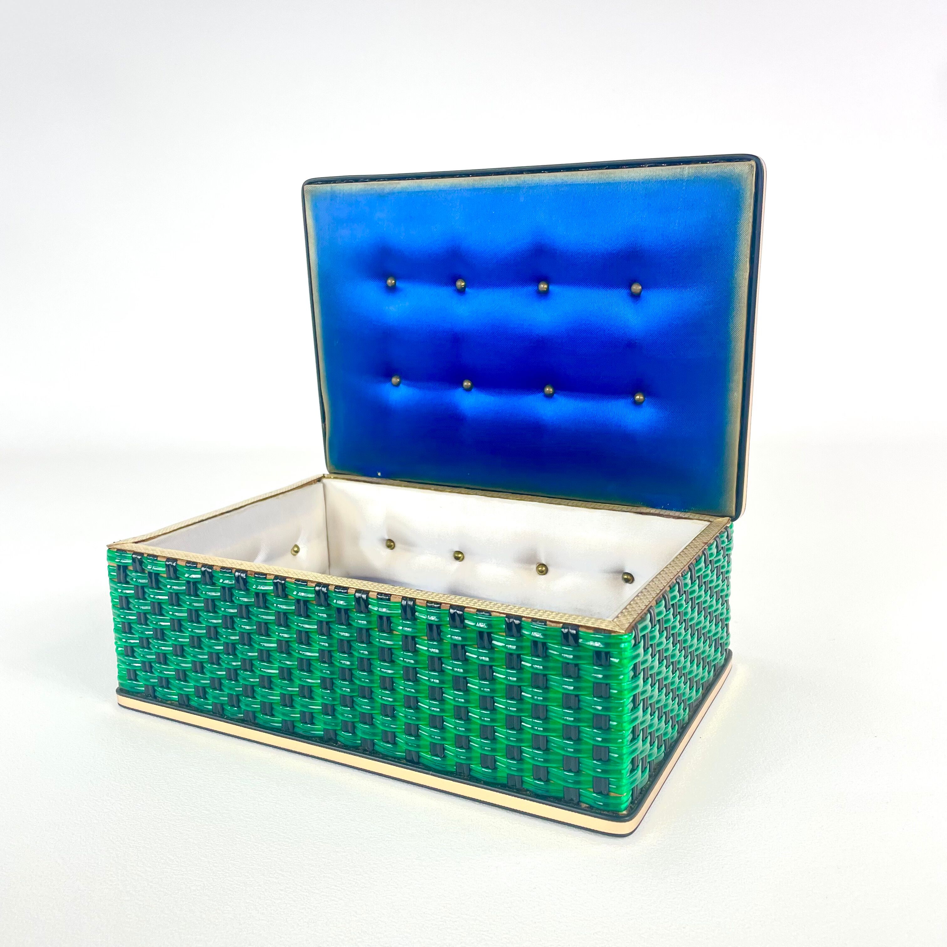 Jewelry box in scoubidou, upholstered interior, circa 1960