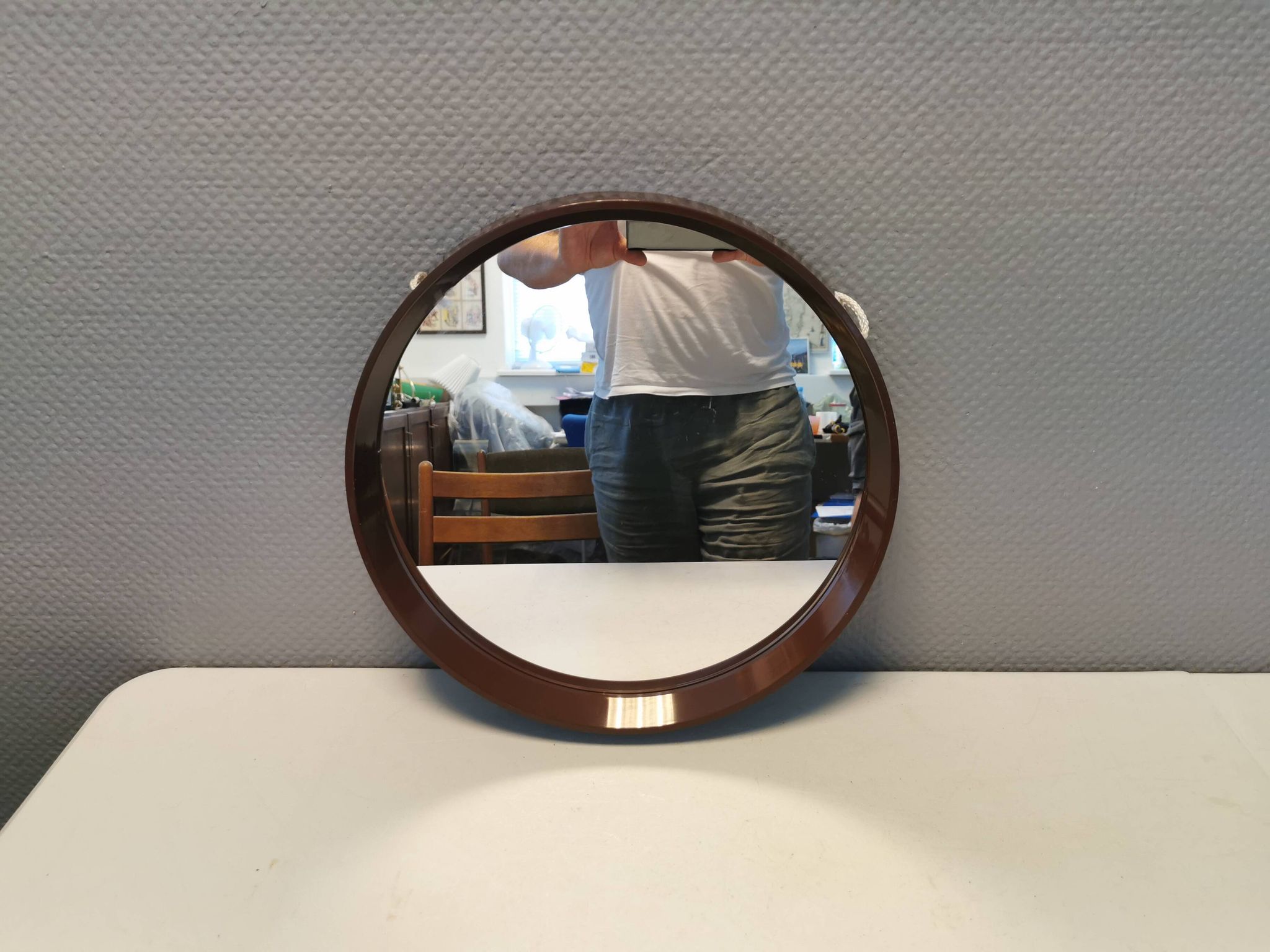 Miroir rétro des années 1970, de Danish Design, fabriqué au Danemark.