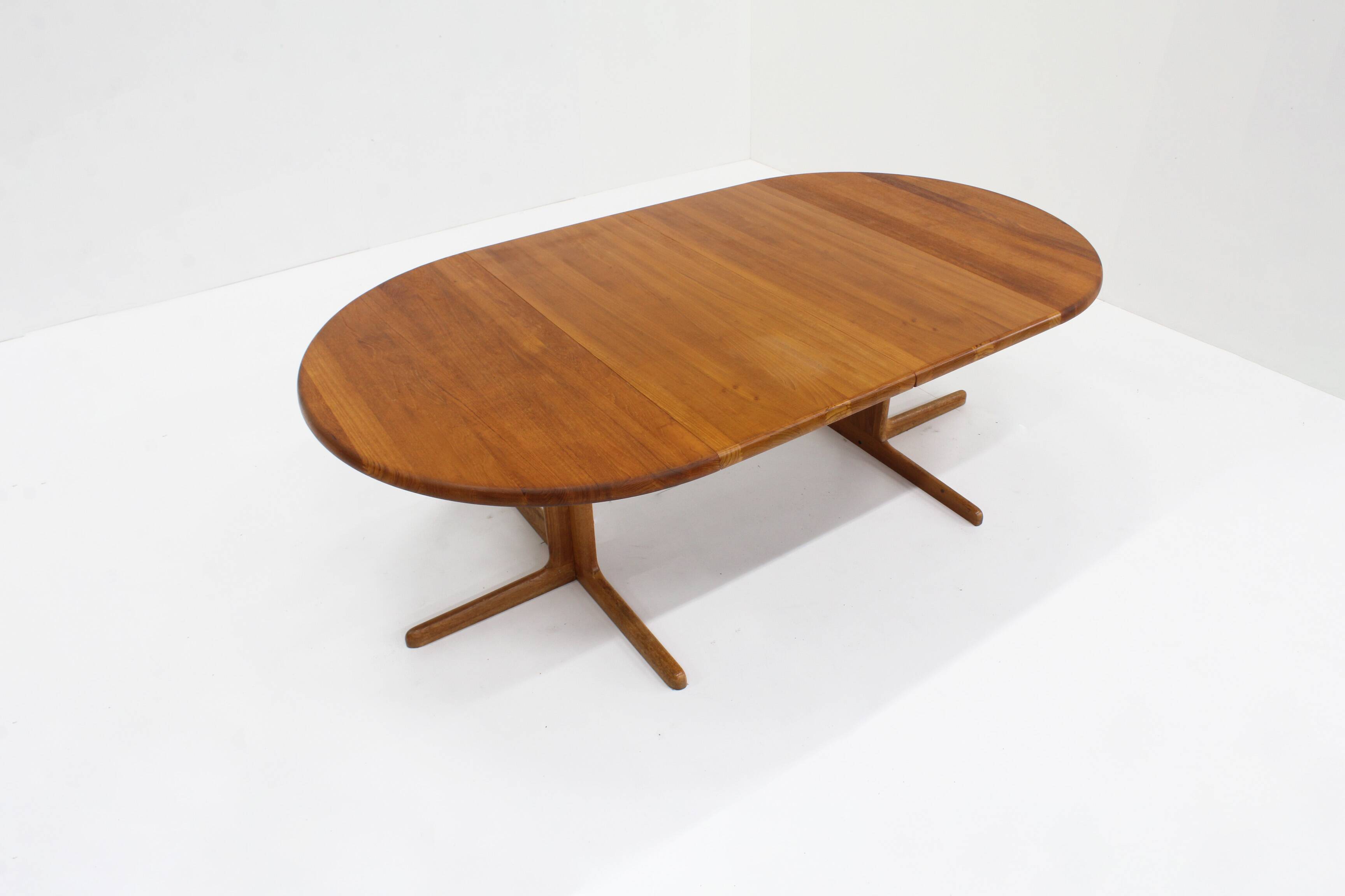 Table à manger ronde extensible vintage danoise en teck