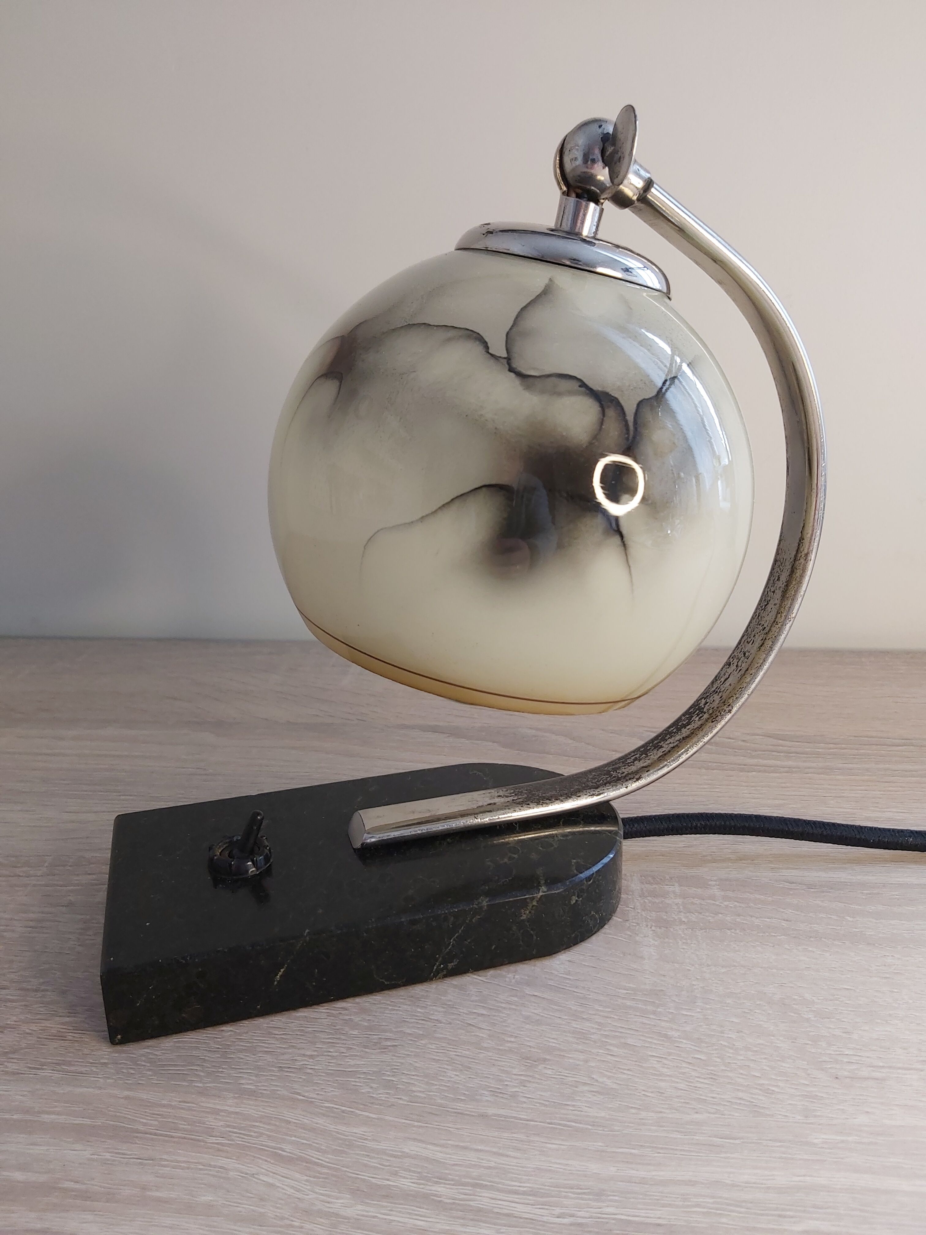 Art deco bedside lamp