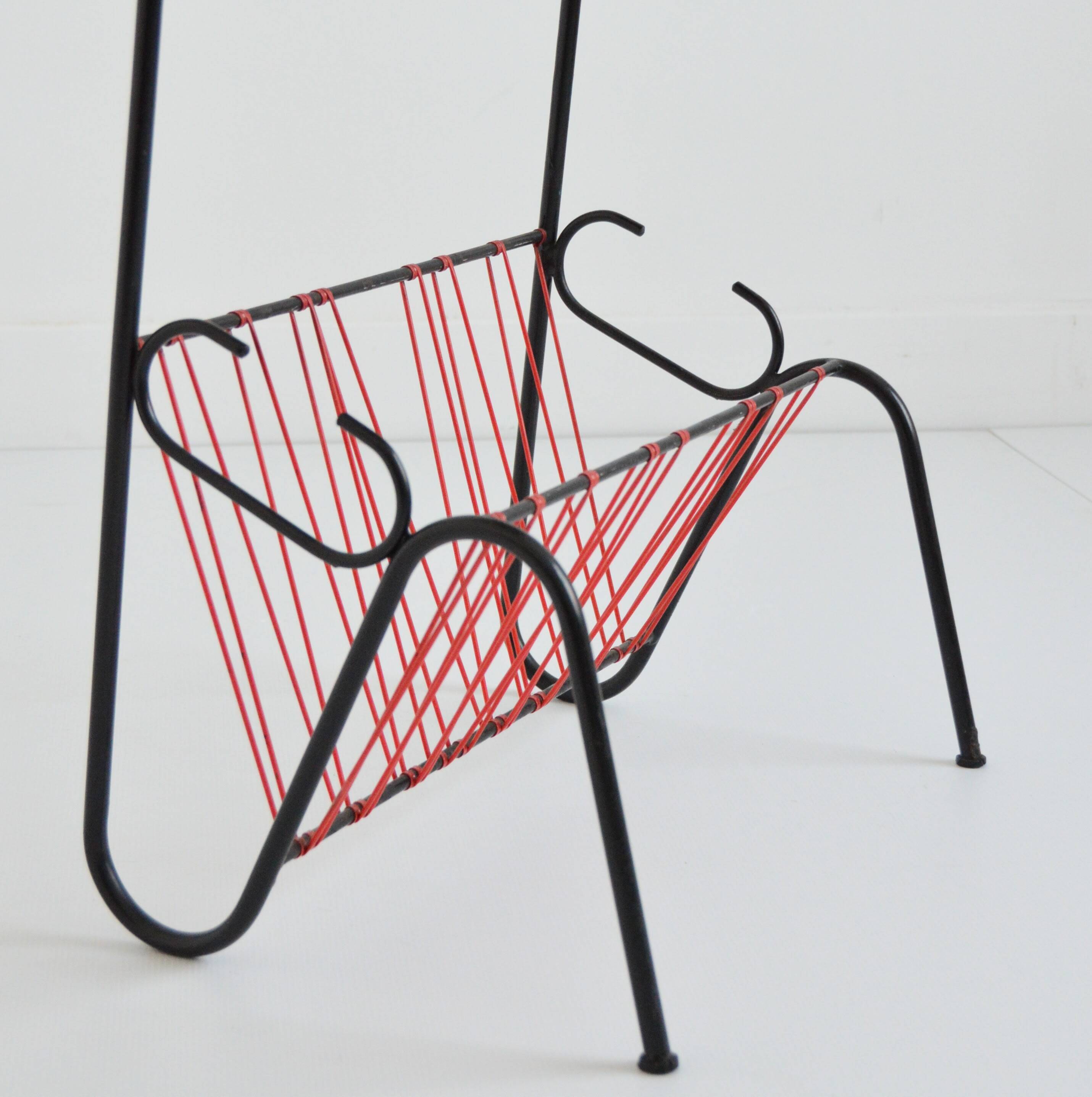 Side table / Scoubidou magazine rack 1950 vintage