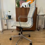 Eames EA 219 chair, Vitra edition