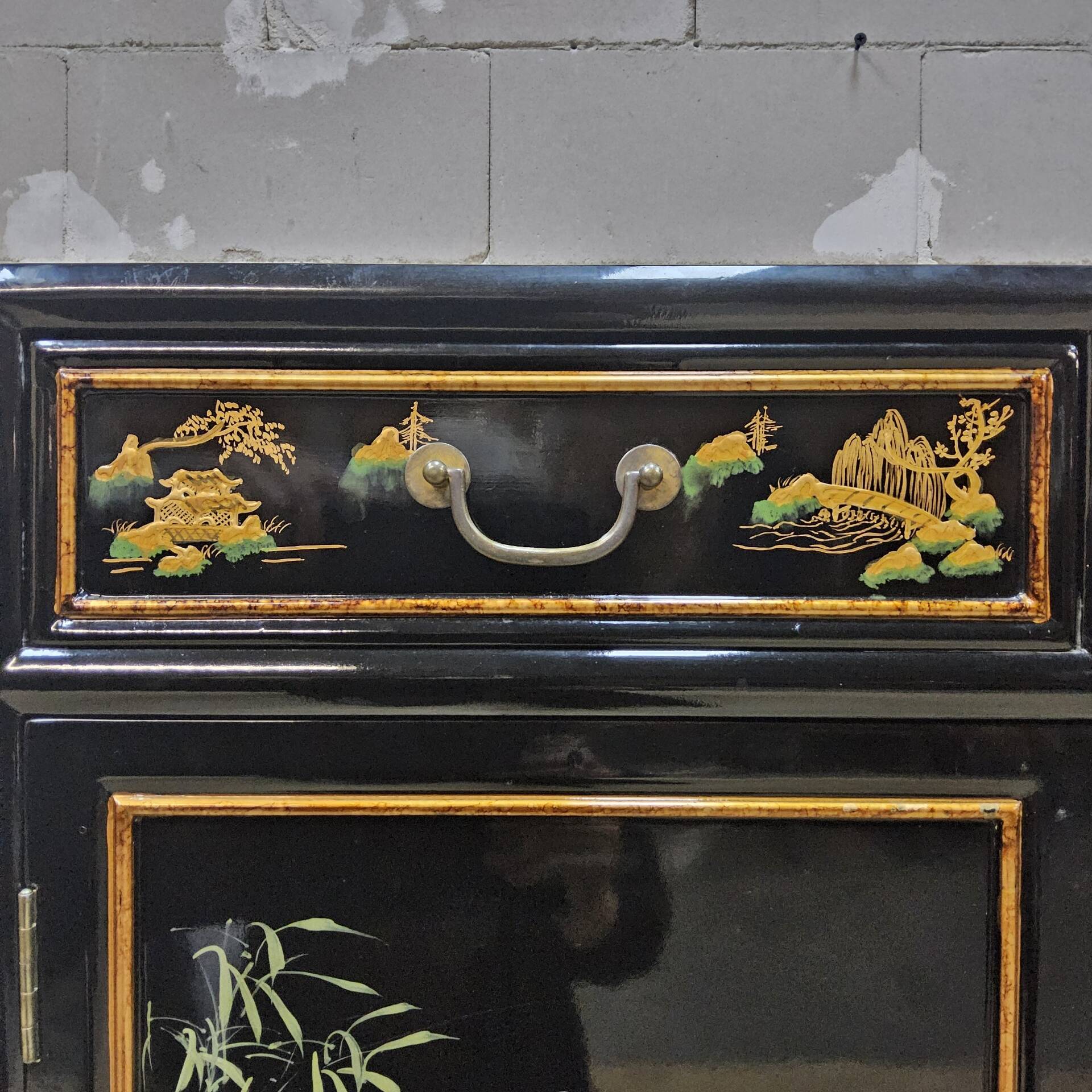 Vintage Chinese side table / cabinet / lacquered cabinet / bohemian