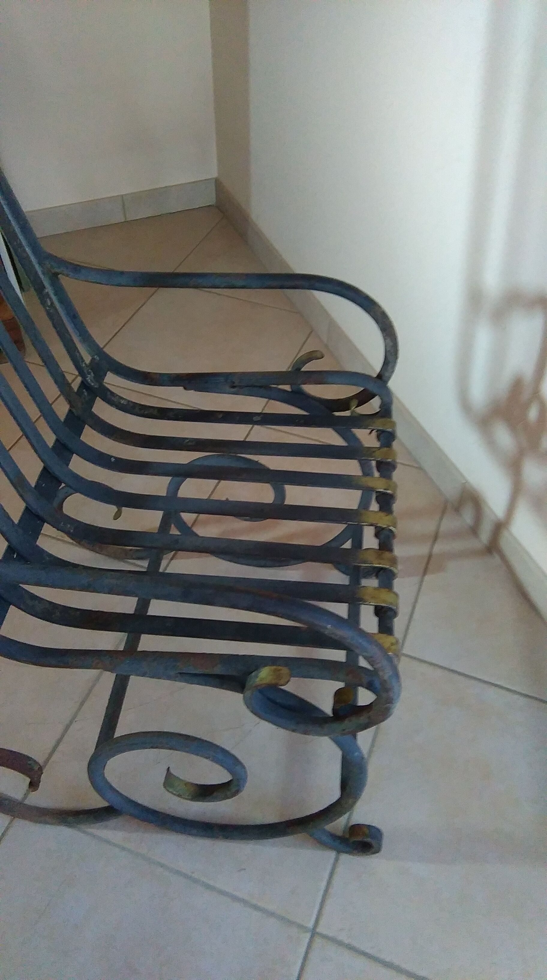 Série de 6 fauteuils de jardin en fer forgé