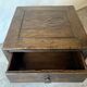 Paire de tables de chevet chinoises