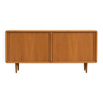 Buffet en chêne avec portes tambour par Kibaek Møbelfabrik