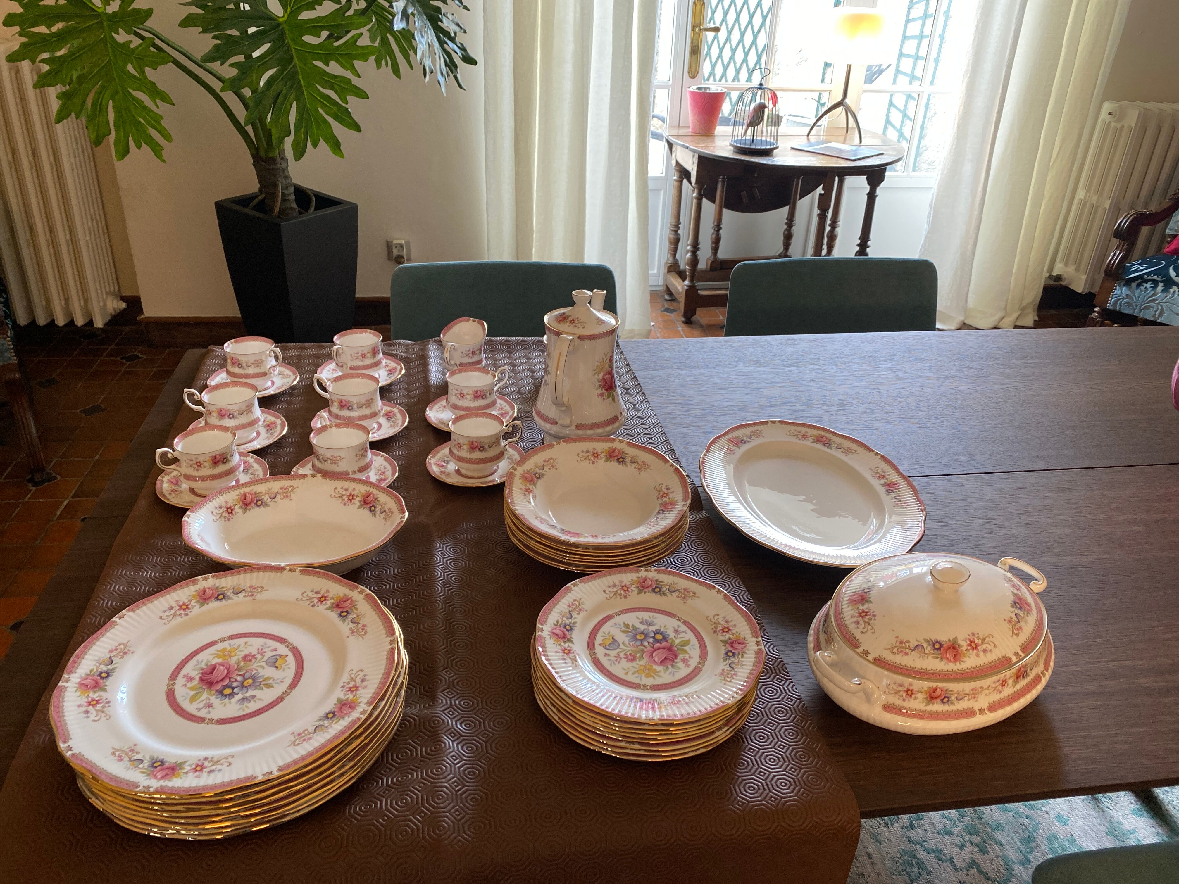 Queen's Richmond Dishes