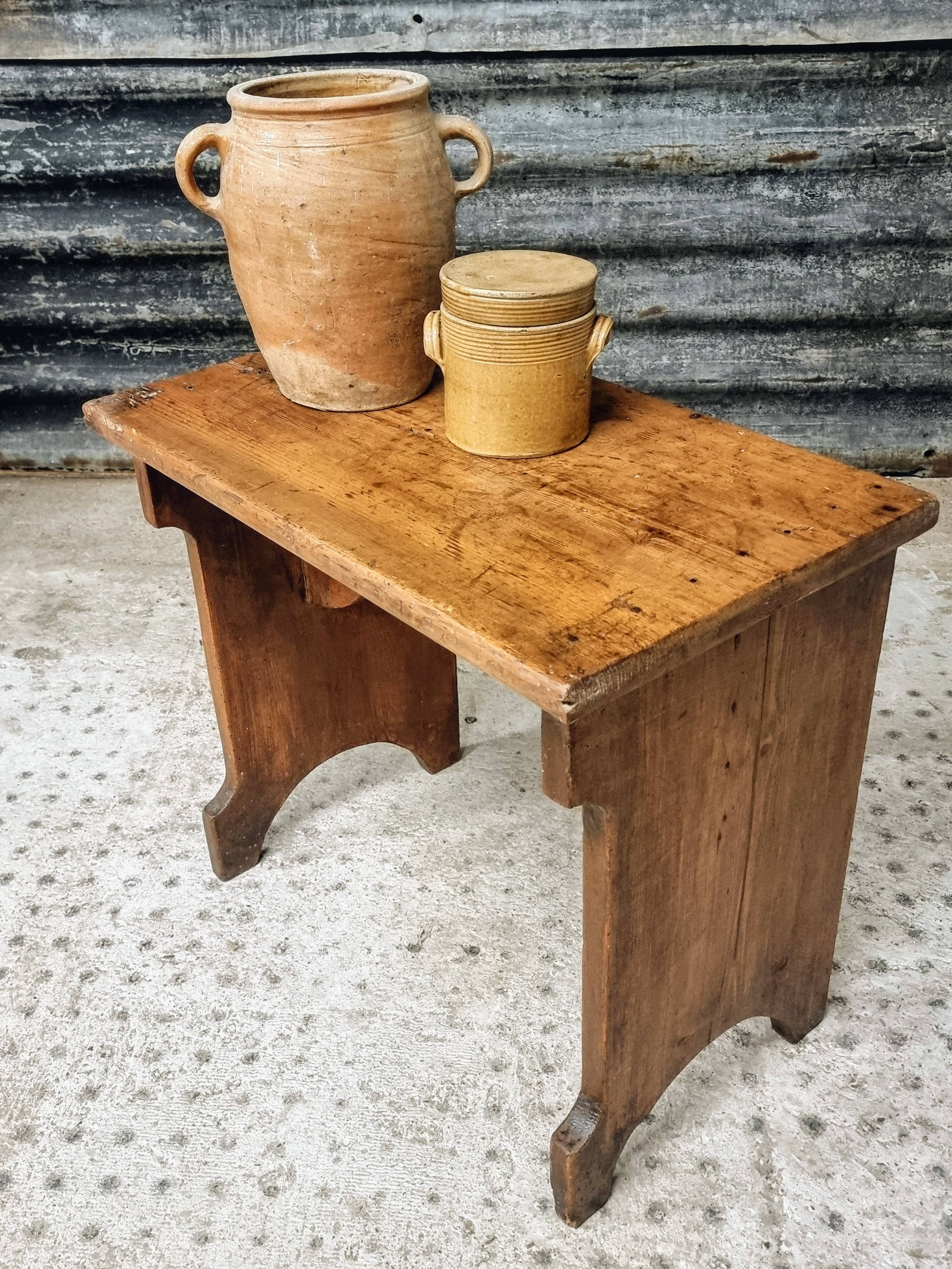Table d'appoint ancienne banc en merisier 19ème siècle