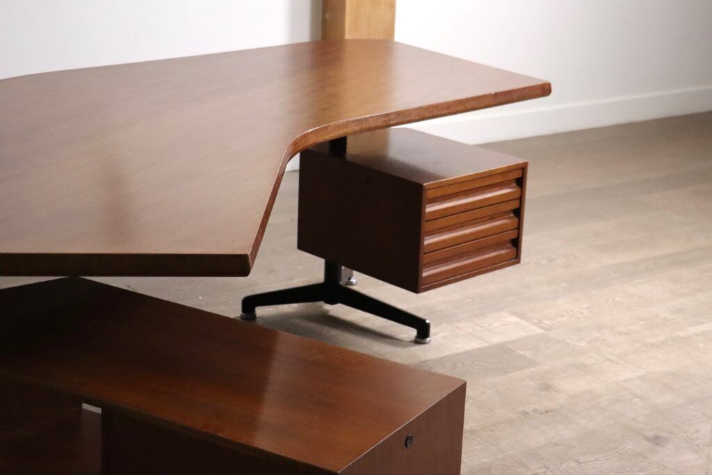 Osvaldo Borsani T96 Boomerang desk for Tecno, Italy, 1956