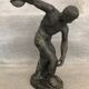 Le Discobole, statuette