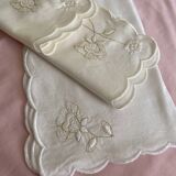 Seven table service and those napkins