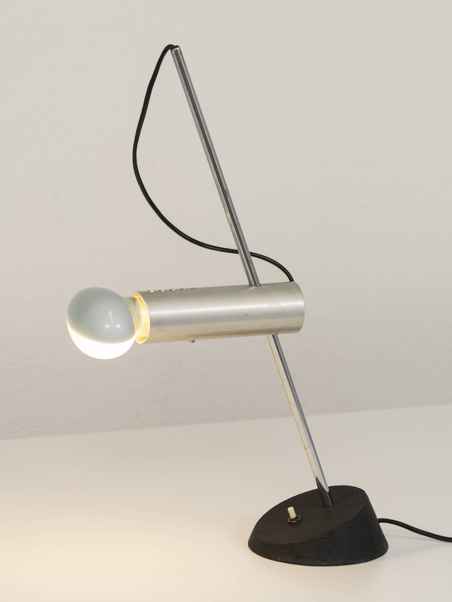 Gino Sarfatti table lamp model 566, Arteluce, 1960s