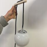 White globe wandering applied