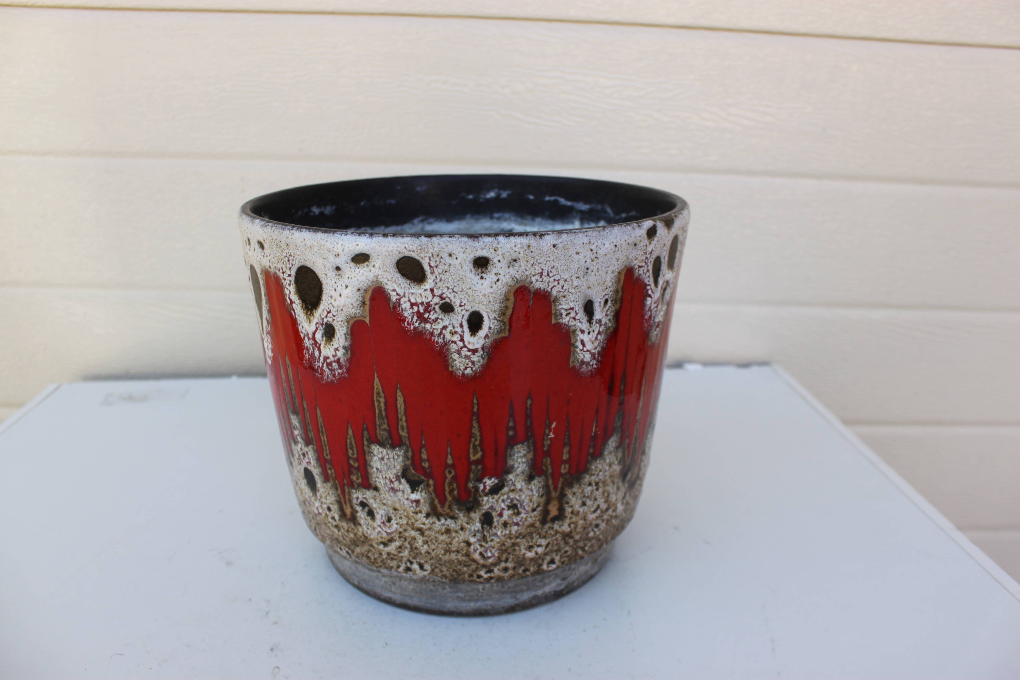 cache-pot 1970 strié rouge
