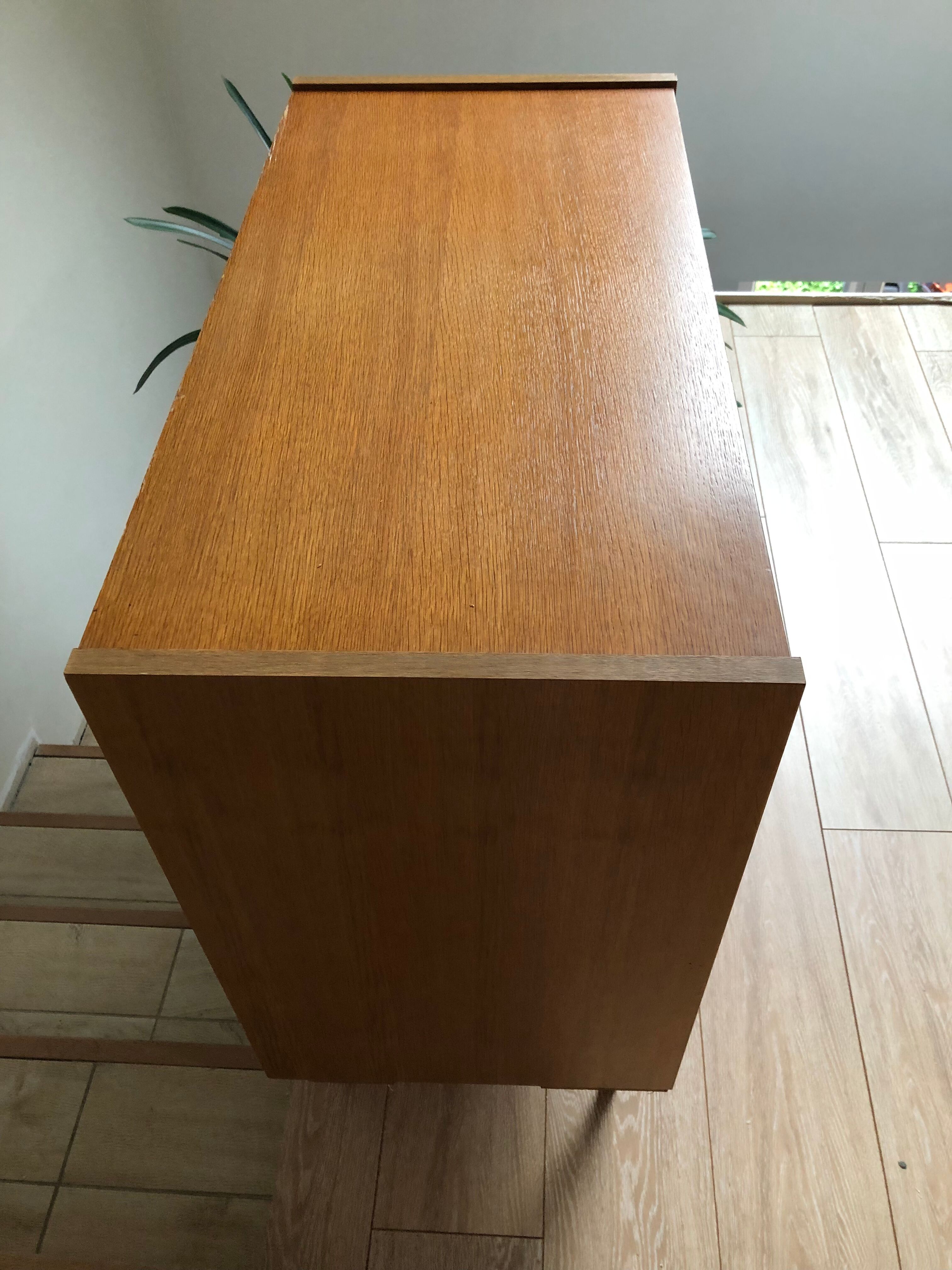 Commode vintage
