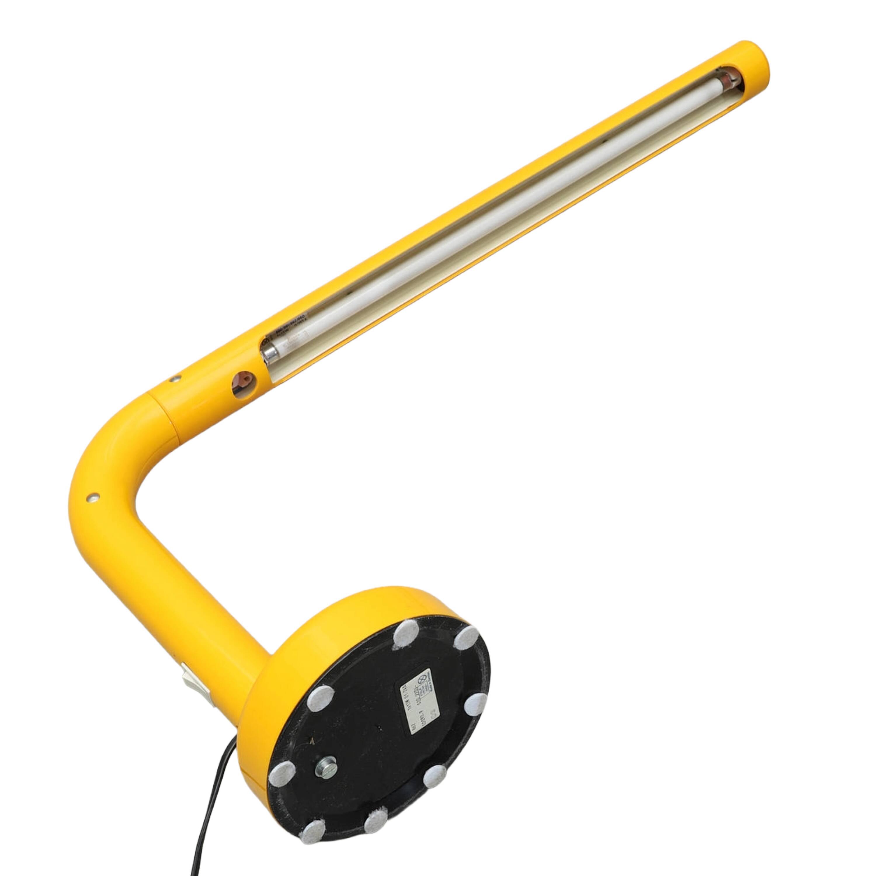 "Tuben Lamp" desk lamp in yellow – Anders Pehrson - Ateljé Lyktan – Sweden