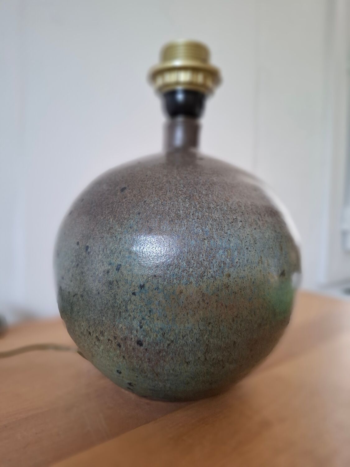 Vintage ceramic lamp base B.H'dry