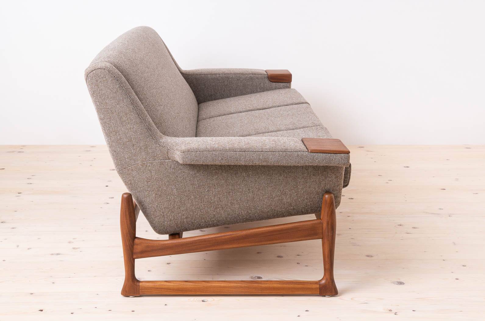 Johannes Andersen Sofa Excellent for AB Trensums Fåtöljfabrik, Reupholstered in KVADRAT