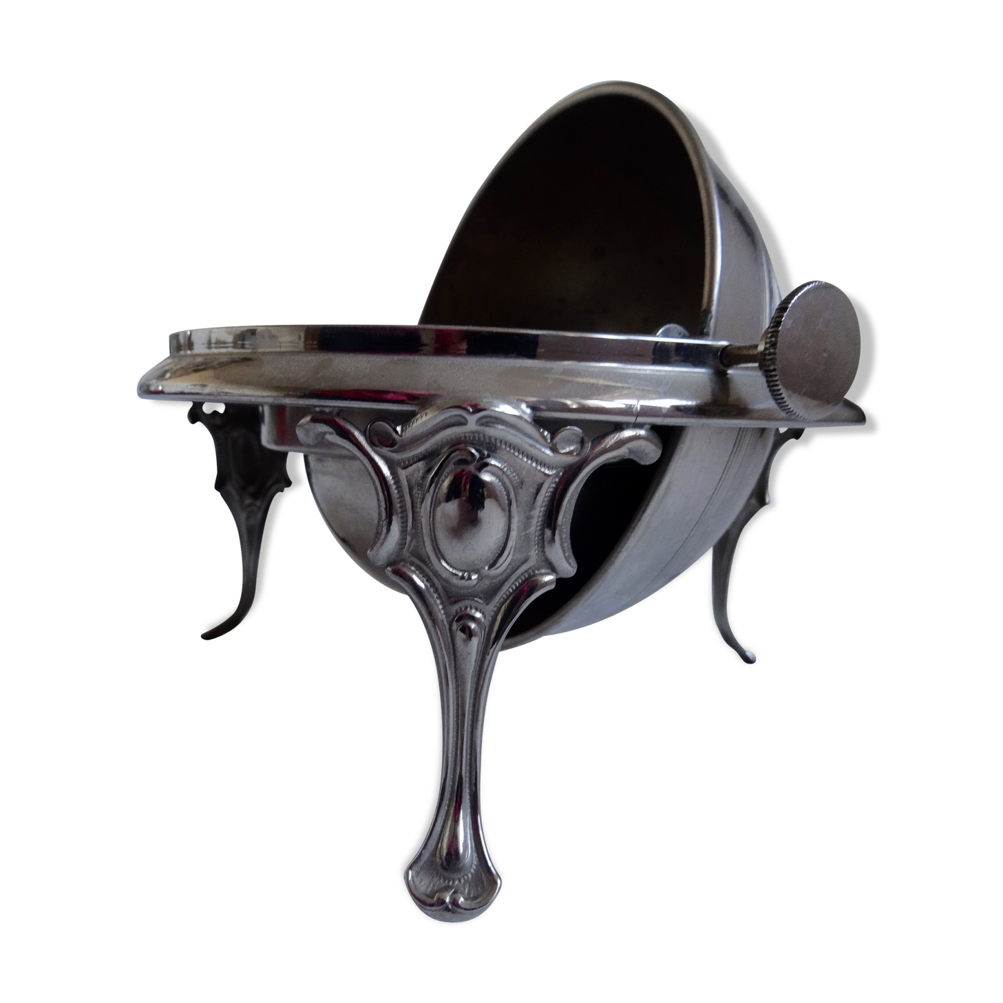 Caviar or butter display in metal