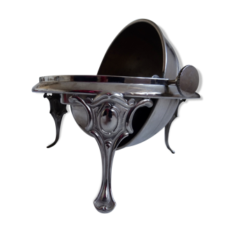 Caviar or butter display in metal