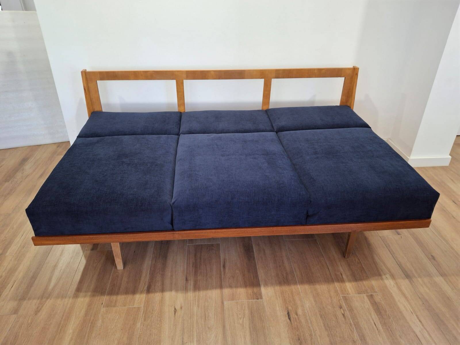 Folding sofa, designer Lejkowski Leśniewski, 1960s, Poland