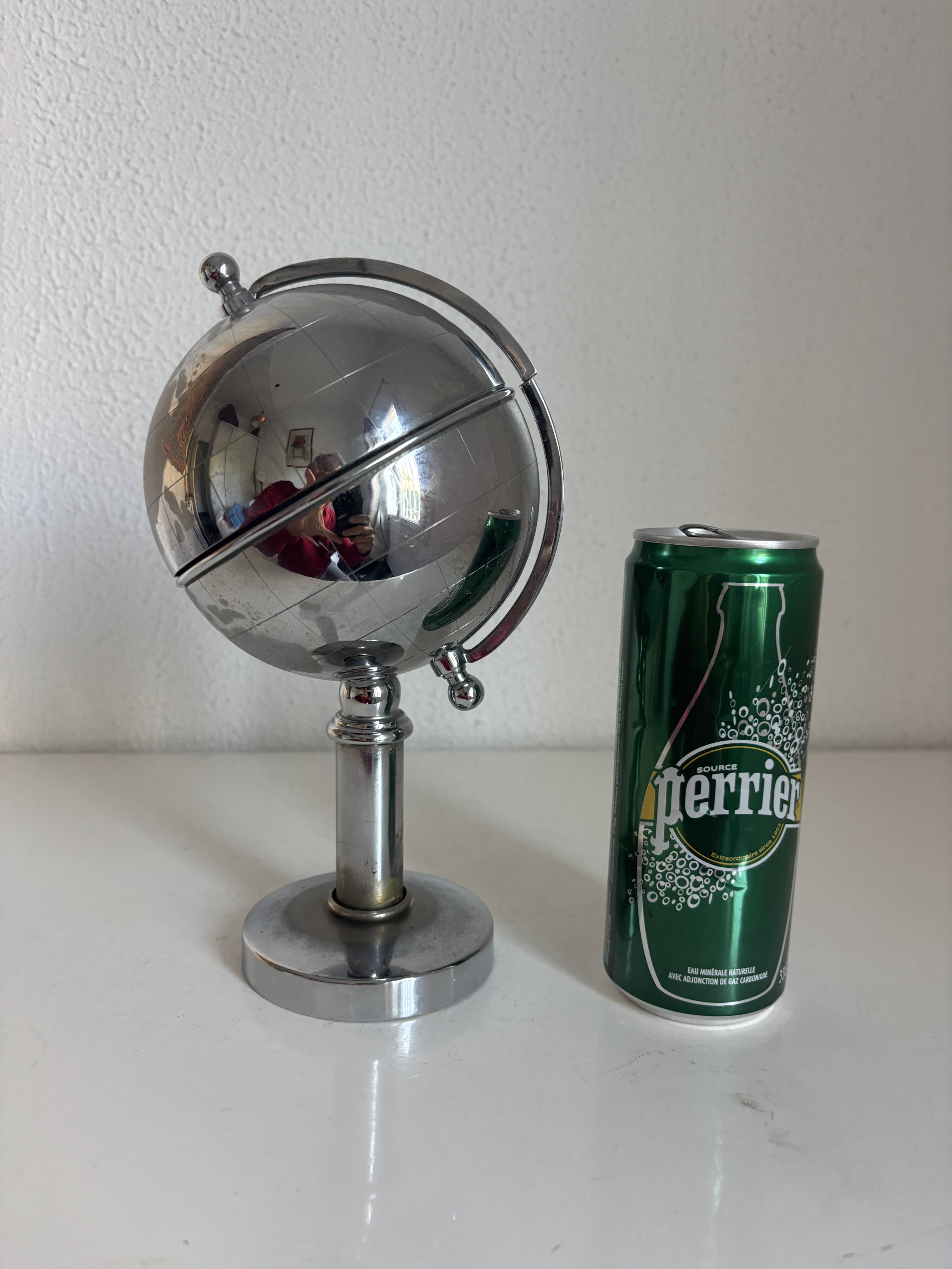 Vintage 1960 cigarette case world map chrome dispenser - 22 x 13 cm