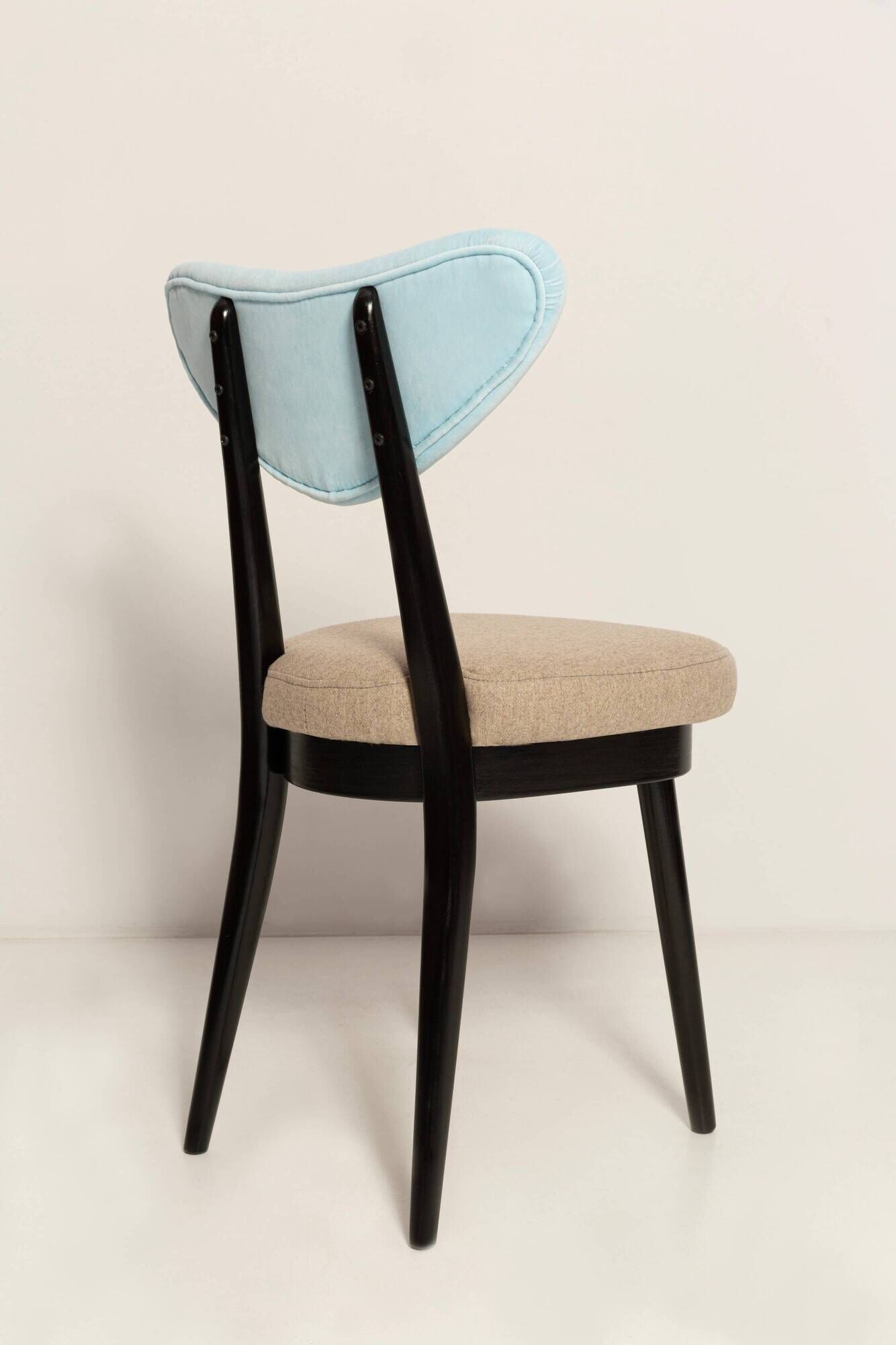 Mid-century heart-shaped chair in mixed beige and blue wool, Europe, 1960s.