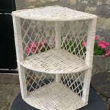 Corner shelf in rattan and vintage white wicker