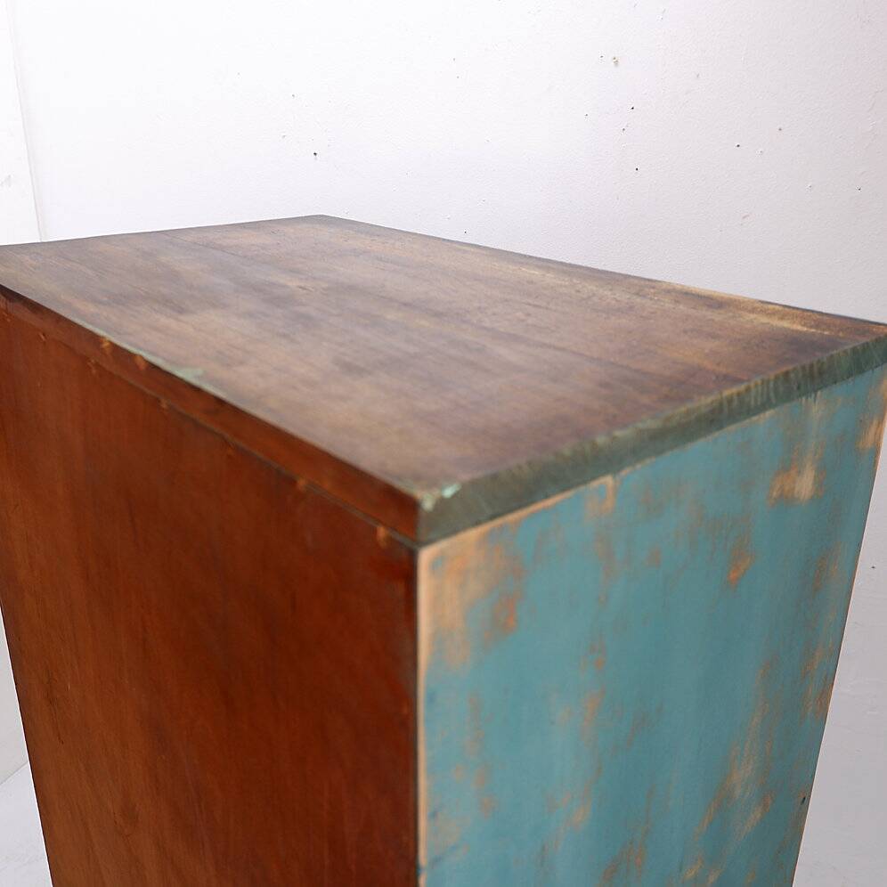 Industrial workshop furniture in pine with 12 drawers, circa 1940.