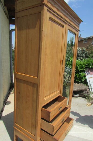 Armoire penderie des années 50 en orme