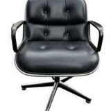 Pollock armchair by Knoll