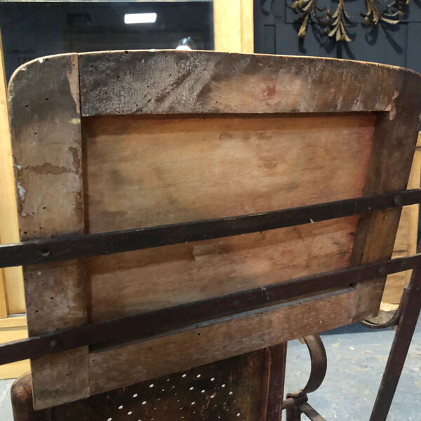 Anciens fauteuils de cinéma, début XXème