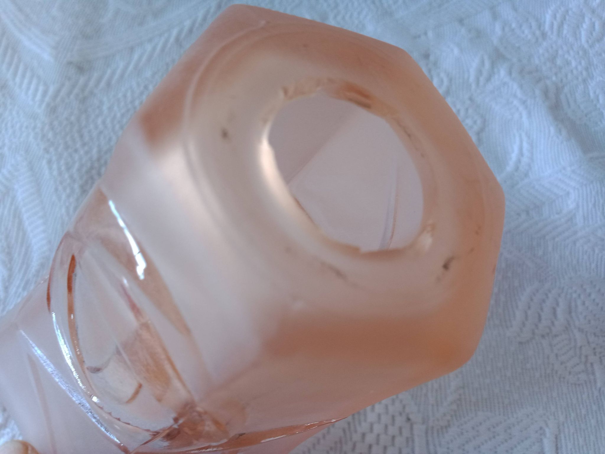 Tulipe en cloche - verre rose mat décor géométrique clair