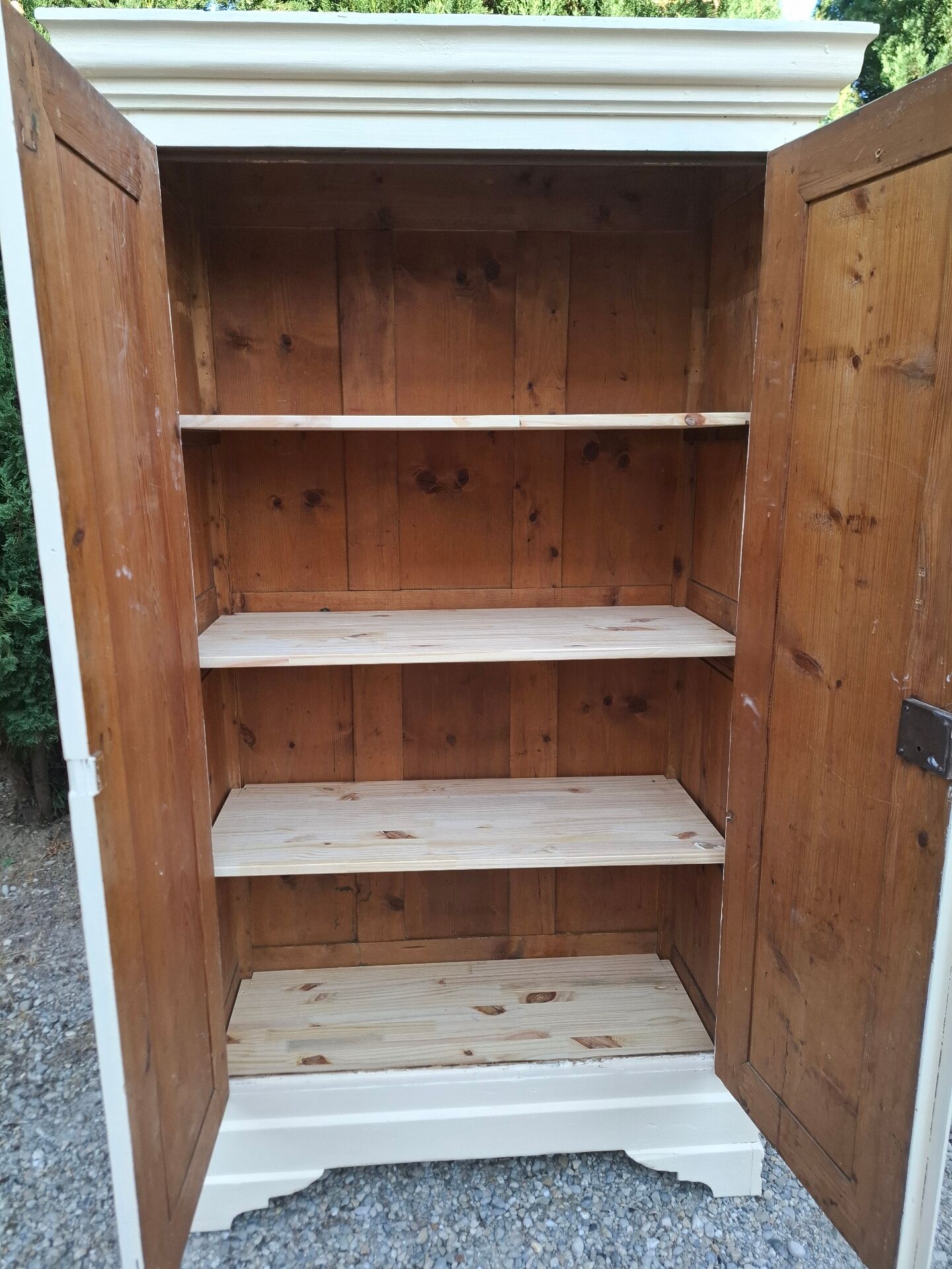 Armoire Parisienne