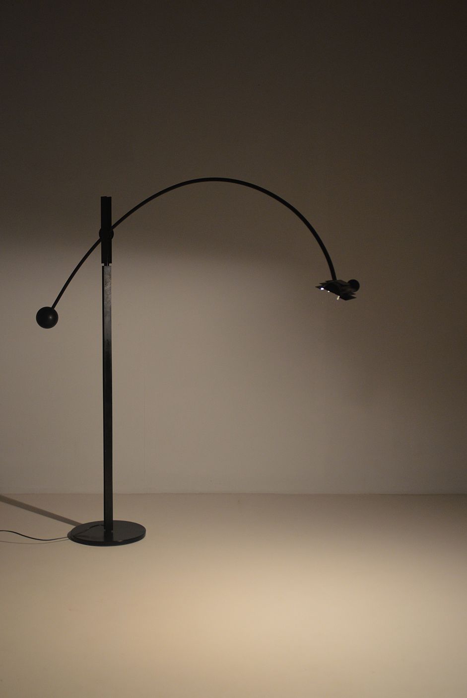 Lampadaire design 'Relco' by Swiss International, années 1980