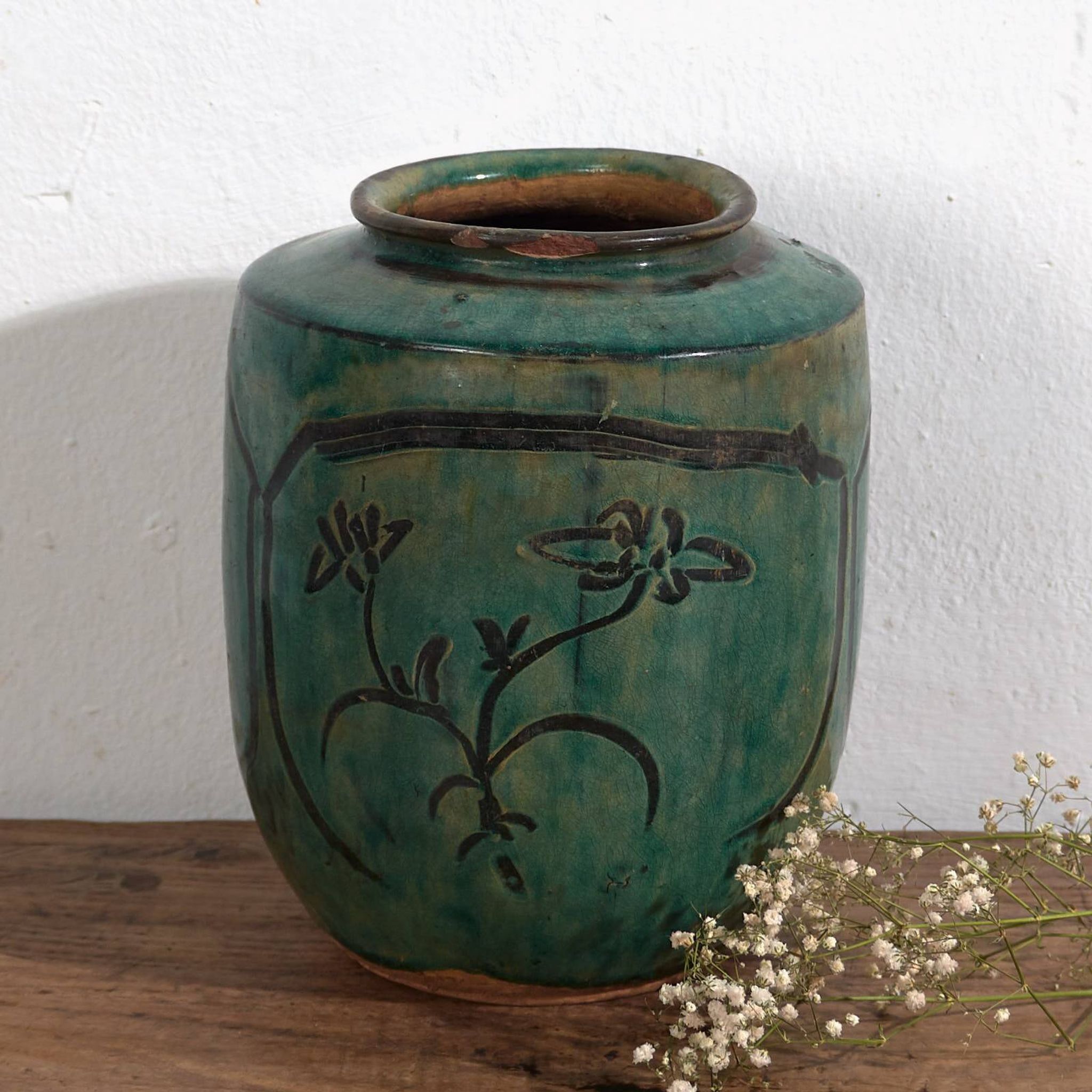Ancient Asian vase with floral details (c.1820) #14