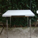 Ancient formica table and chairs