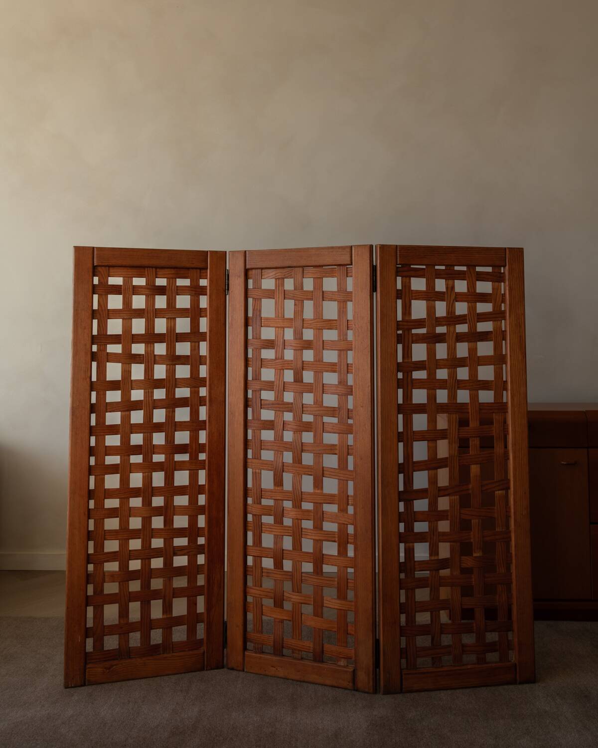 Vintage wooden room divider 3-part room screen in pine