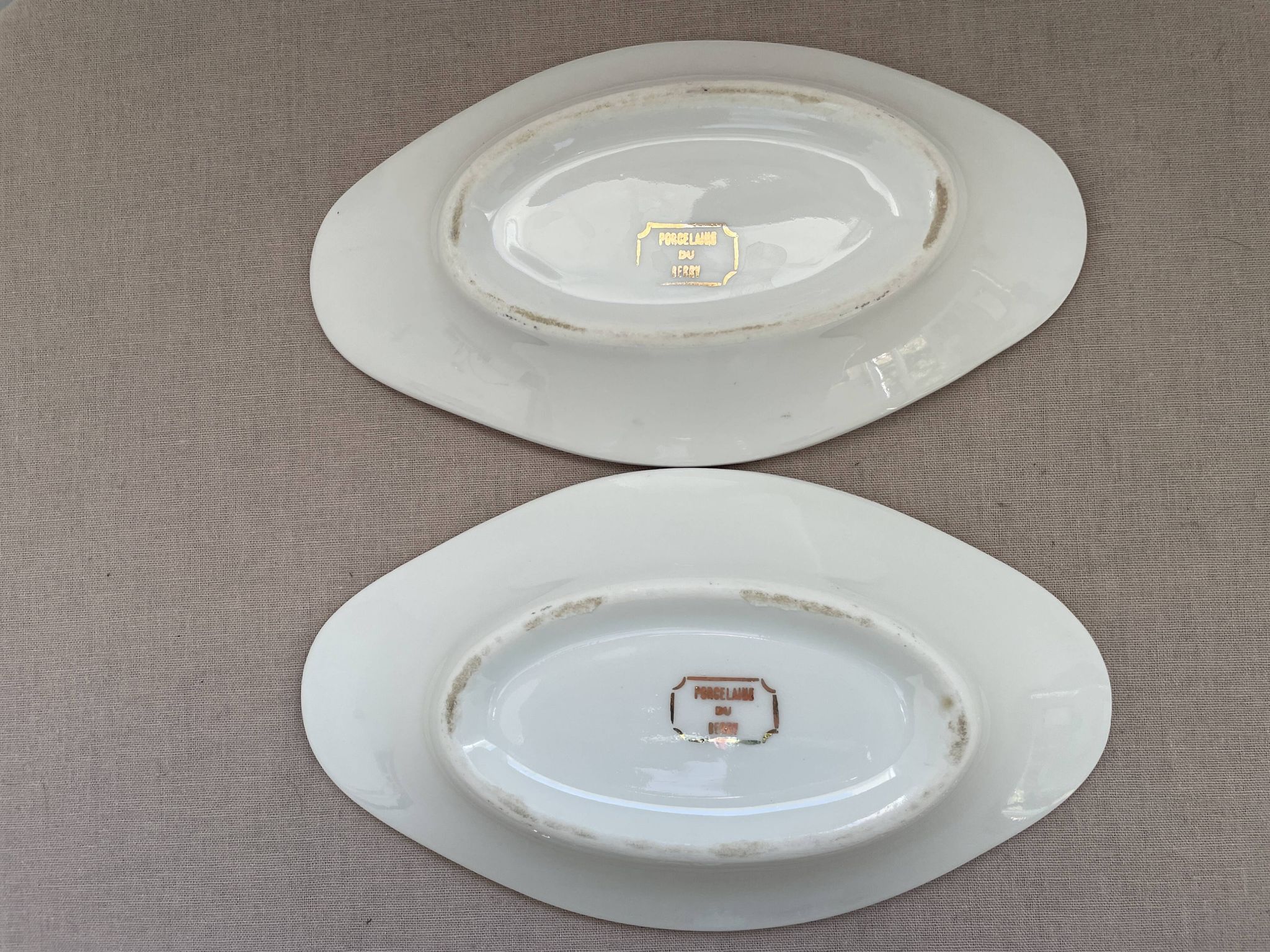 Pair of vintage marine-themed dishes in Berry porcelain.