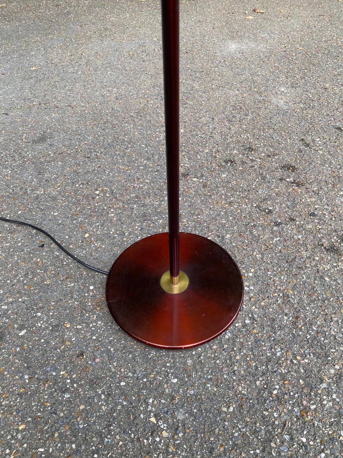 Lampadaire art déco bordeaux coupole dorée