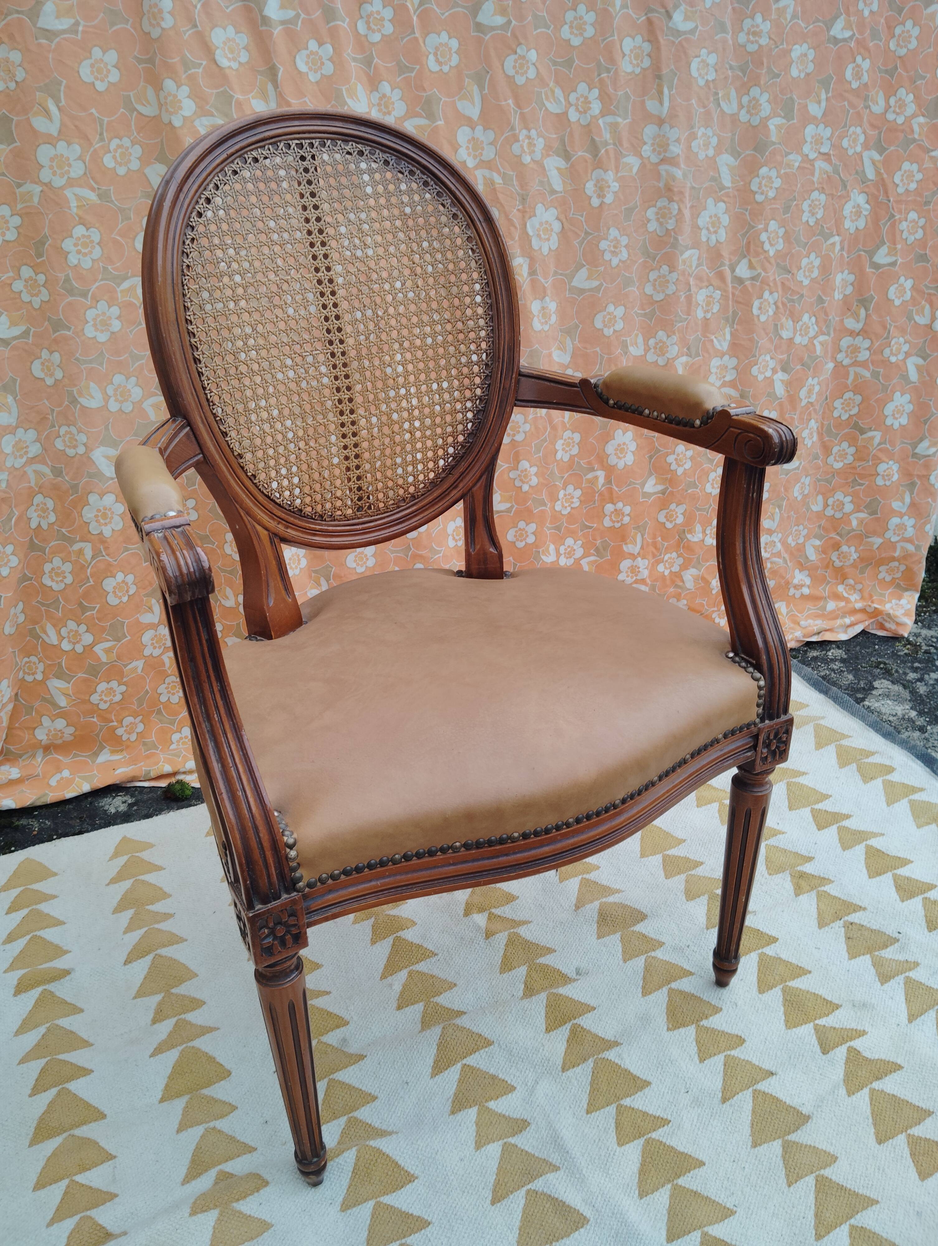 Fauteuil Louis XVI bois cannage
